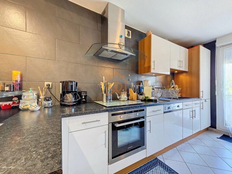 Spacieux T4 de 98 m² avec terrasse et garage – Lingolsheim - Premi'home Agence immobilière Aix En Provence