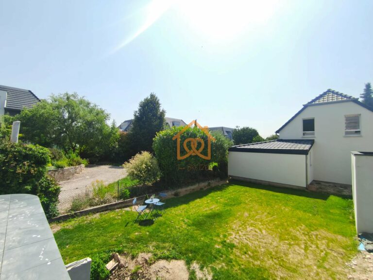 À Geispolsheim Village : Appartement avec garage, parking cave intégrale et un are de terrain - Premi'home Agence immobilière Aix En Provence