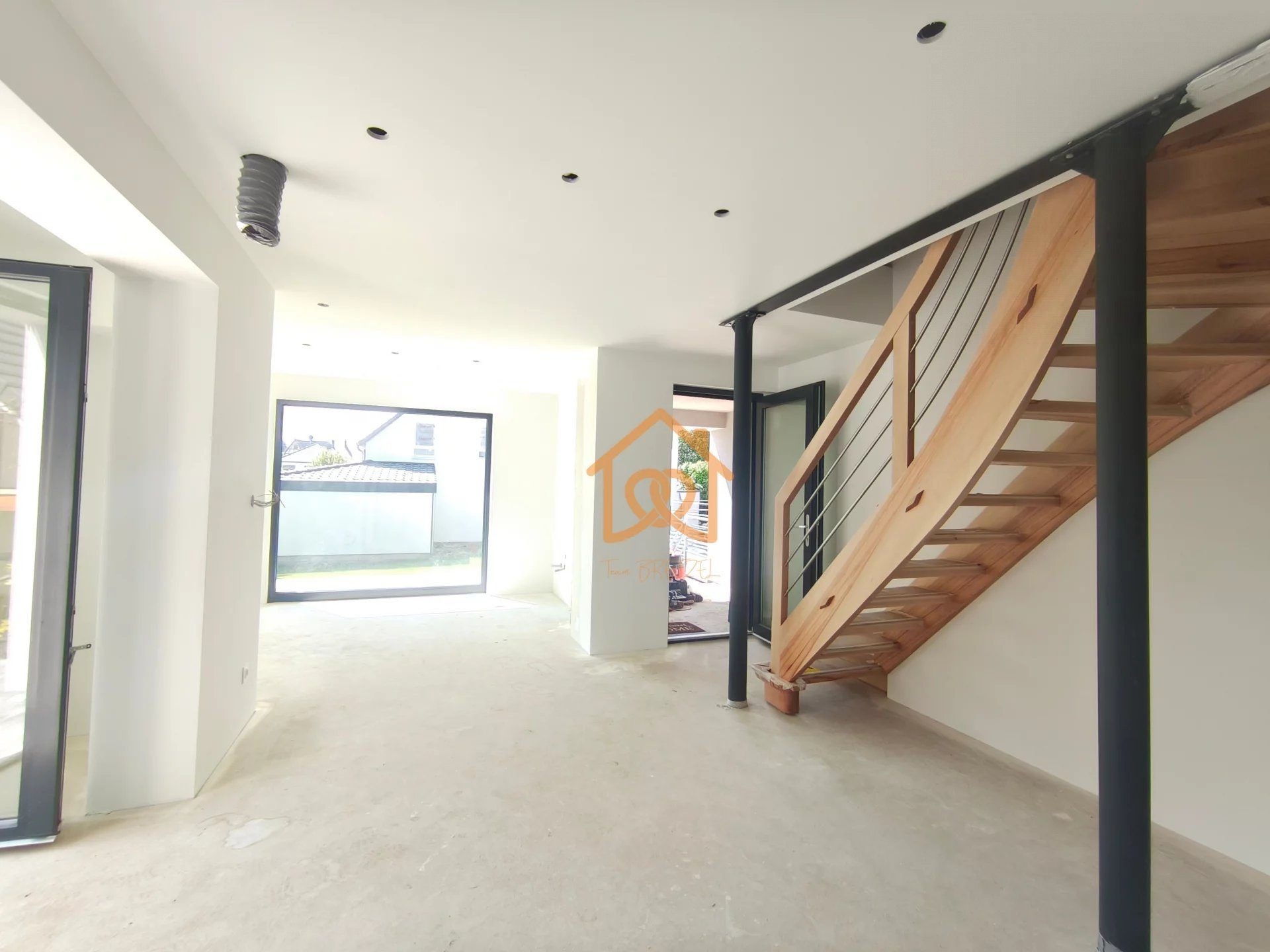 À Geispolsheim Village : Appartement avec garage, parking cave - Premi'home Agence immobilière Aix En Provence
